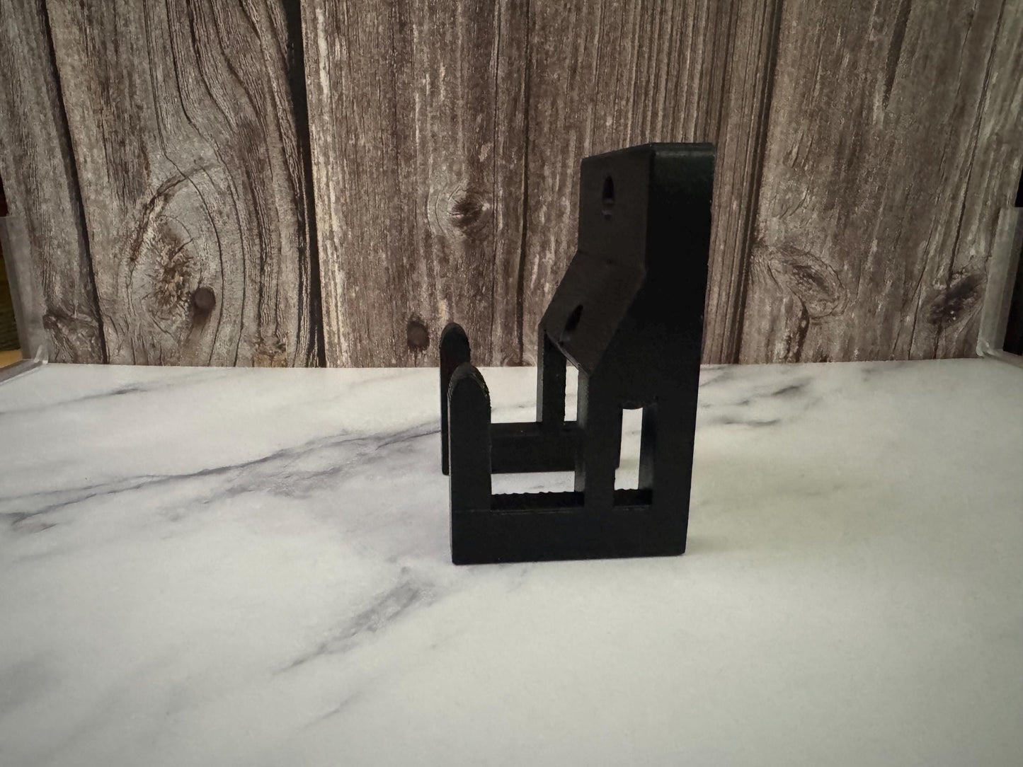 Unique Skateboard Wall Hook: Stylish Storage Solution for Skaters and Extreme Sports Enthusiasts