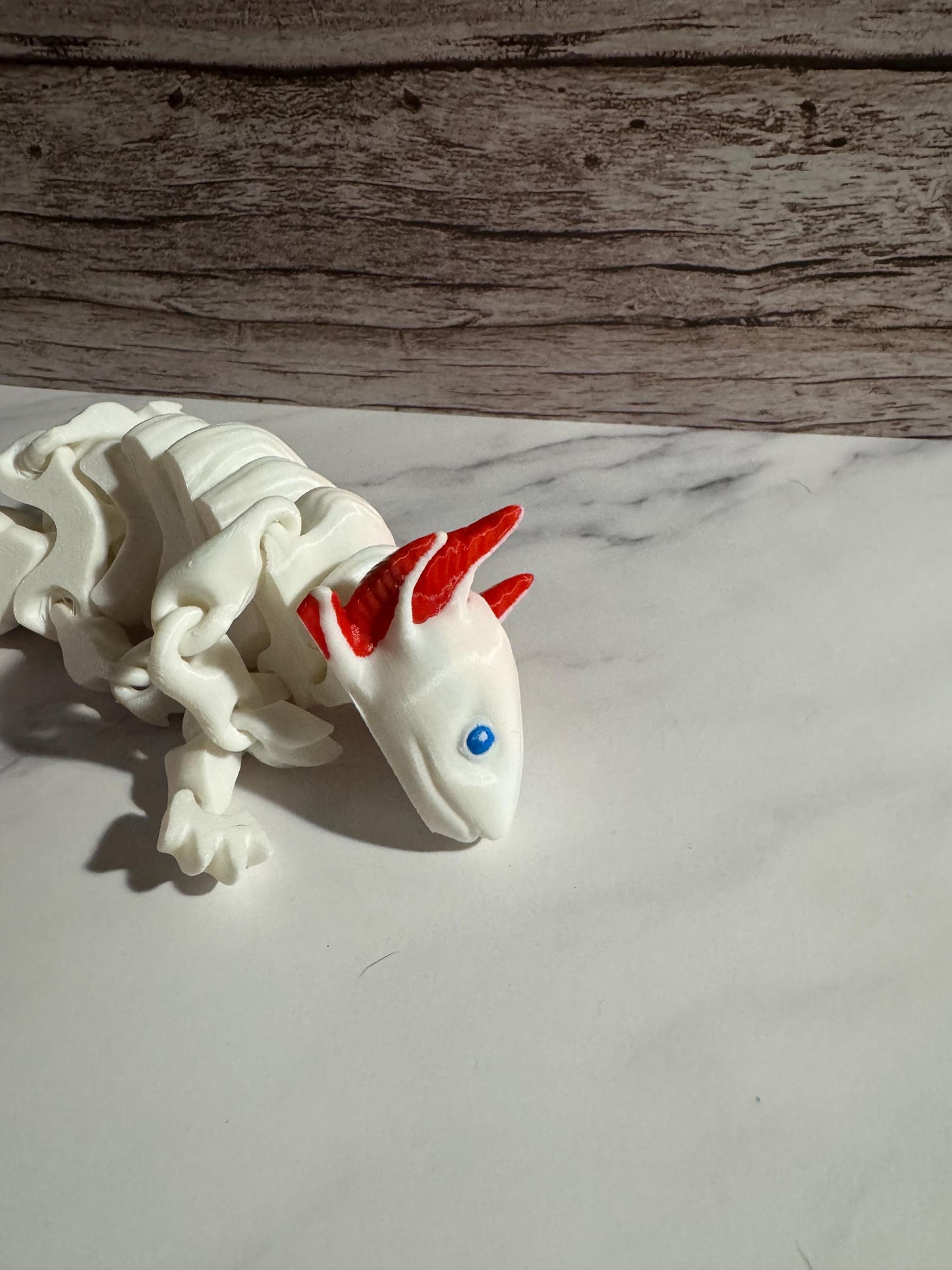Adorable Red & White Axolotl Flexi Model - 3D Printed Articulated Salamander Toy for Desk Decor