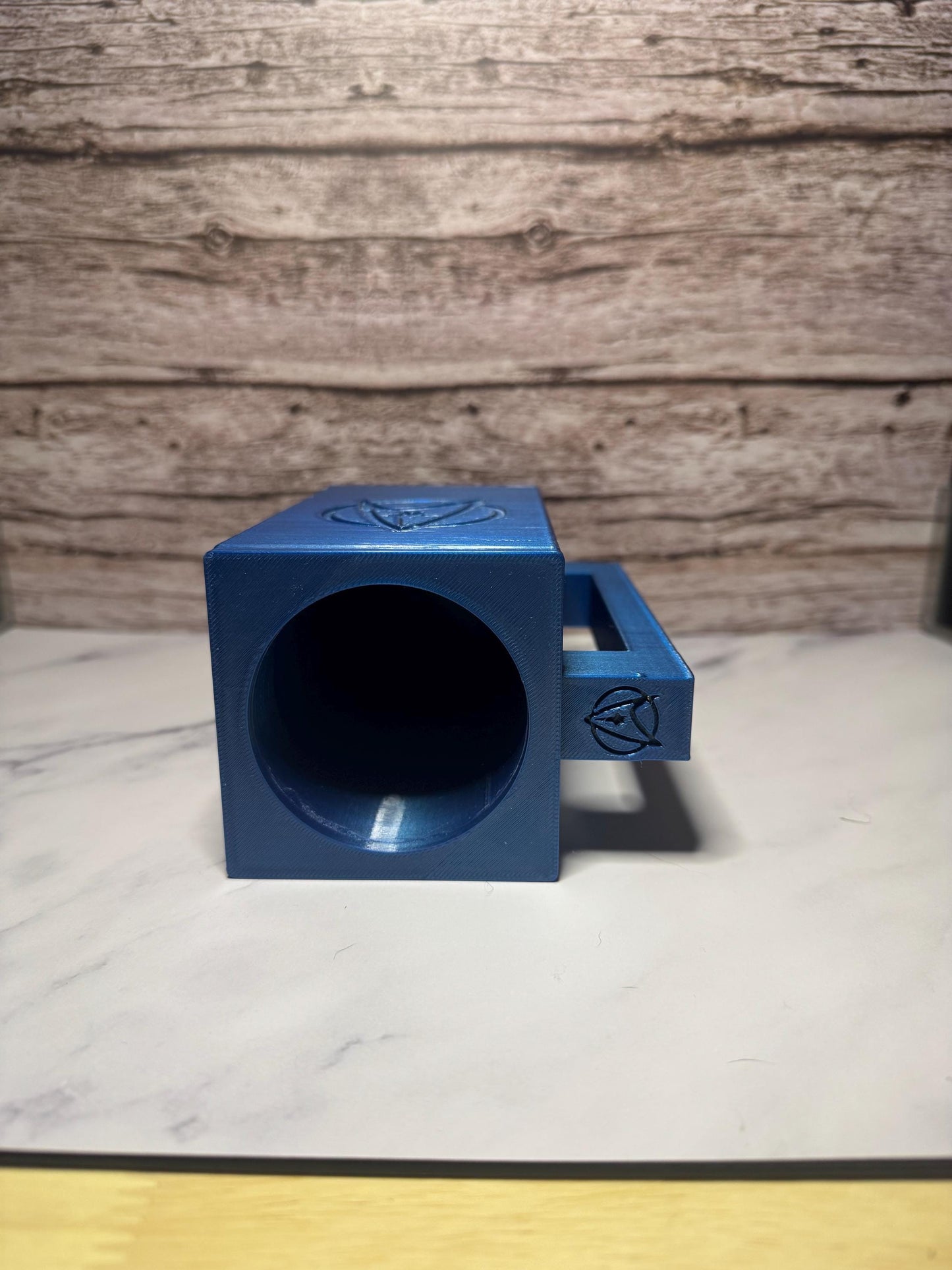 3D Printed Insulated Beer Bottle Holder: Sci-Fi Style PETG