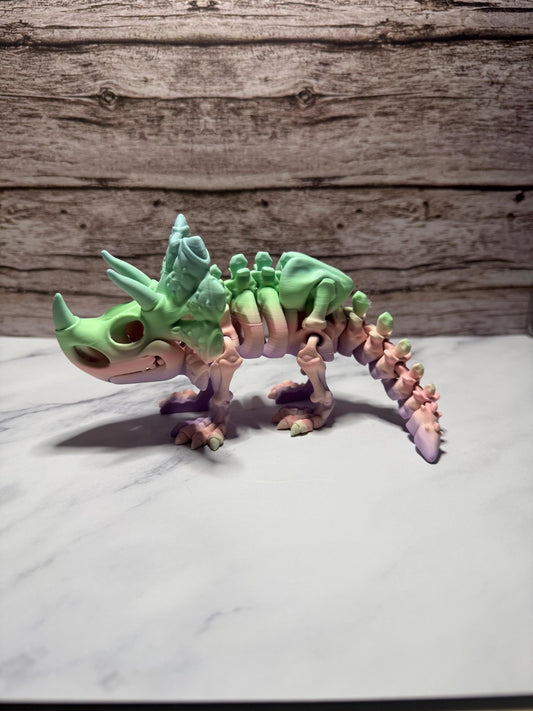 Articulated 3D Printed Triceratops Skeleton: Rainbow Flexi Dinosaur Toy & Prehistoric Model for Collectors