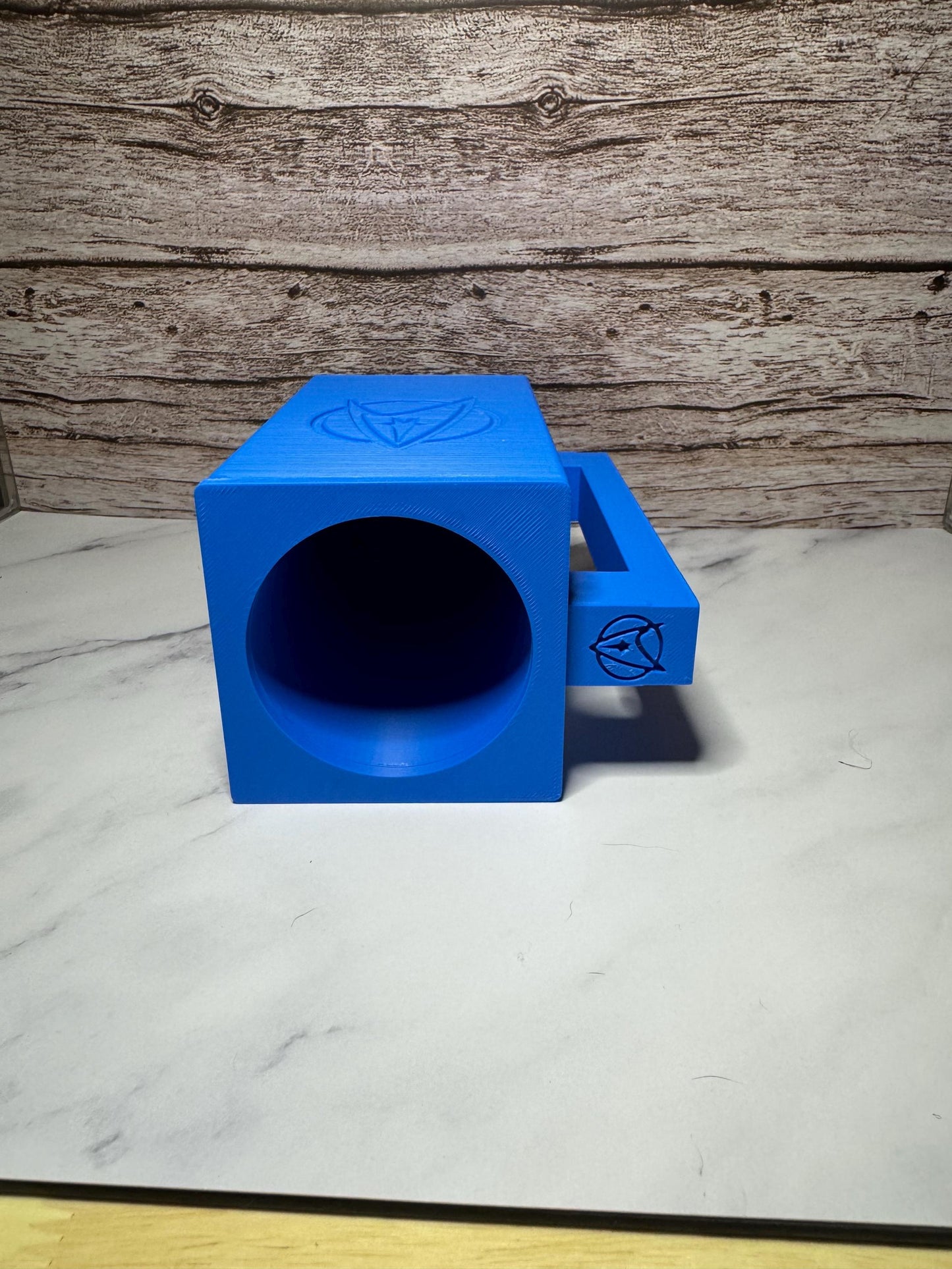 3D Printed Insulated Beer Bottle Holder: Sci-Fi Style PETG