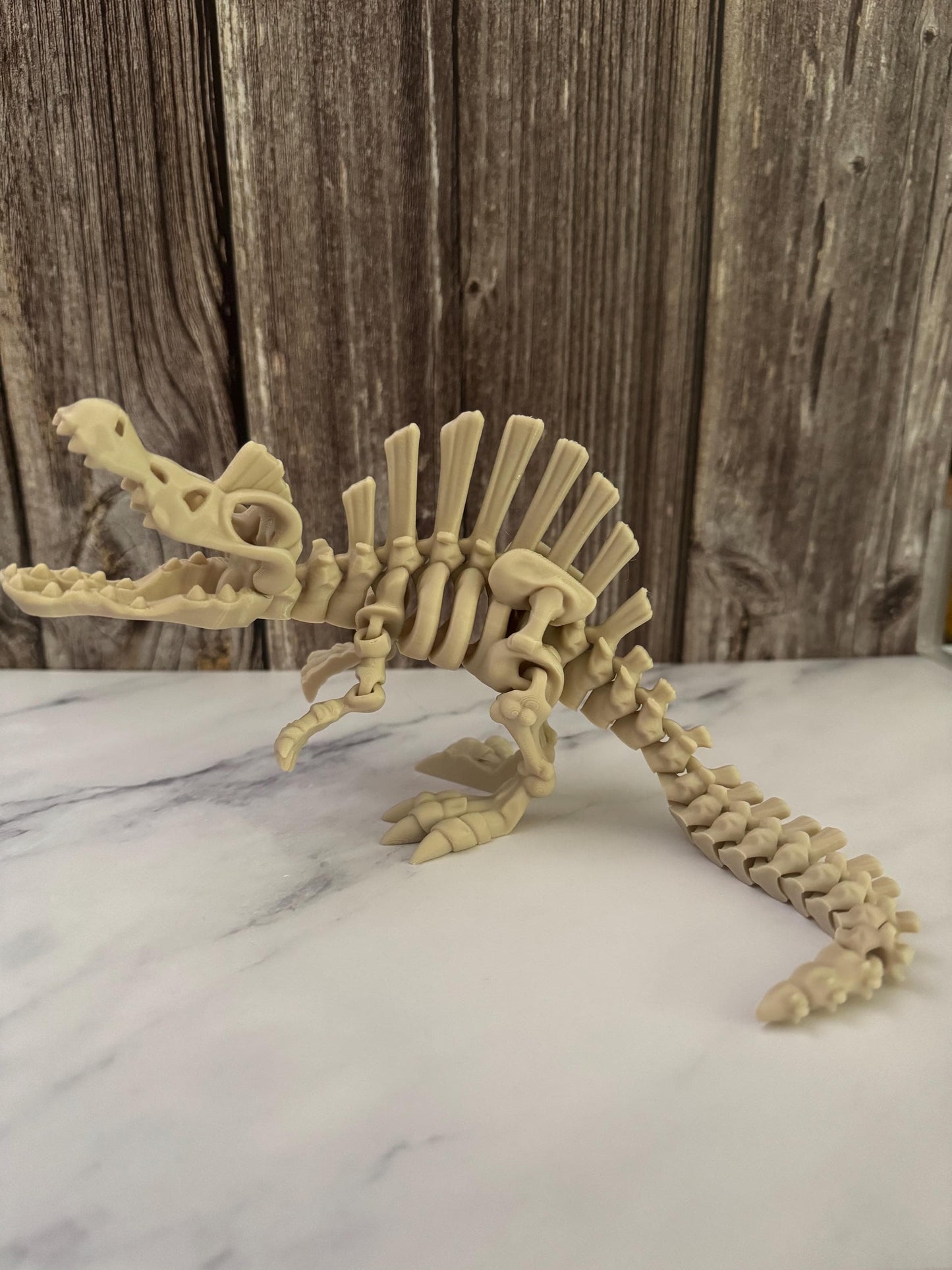 Flexible Spinosaurus 3D Printed Dinosaur Model: Articulated Prehistoric Reptile Toy for Collectors