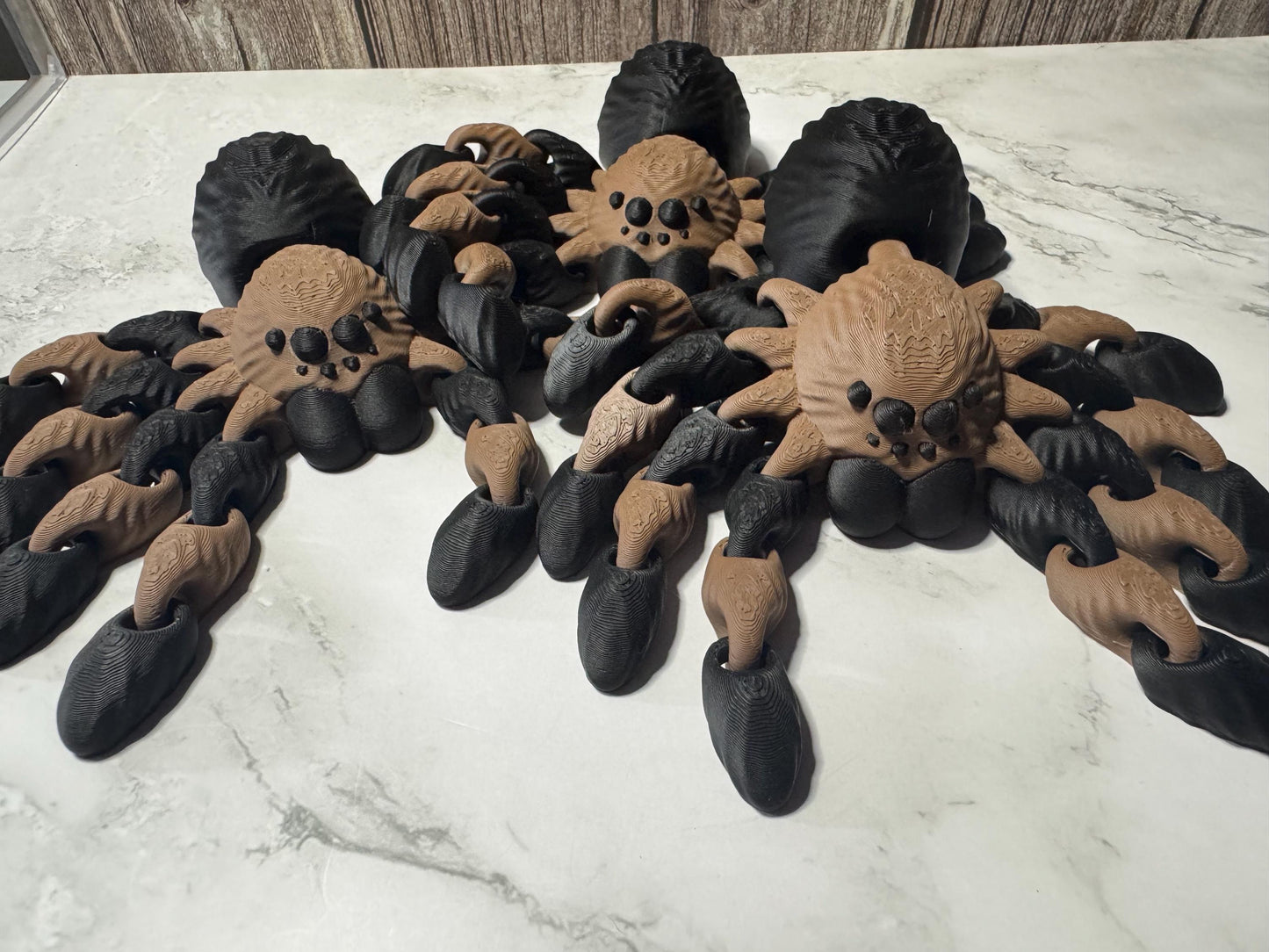 3D Printed Articulated Tarantula Toy: Realistic Poseable Spider Figure for Desk & Fidget Play