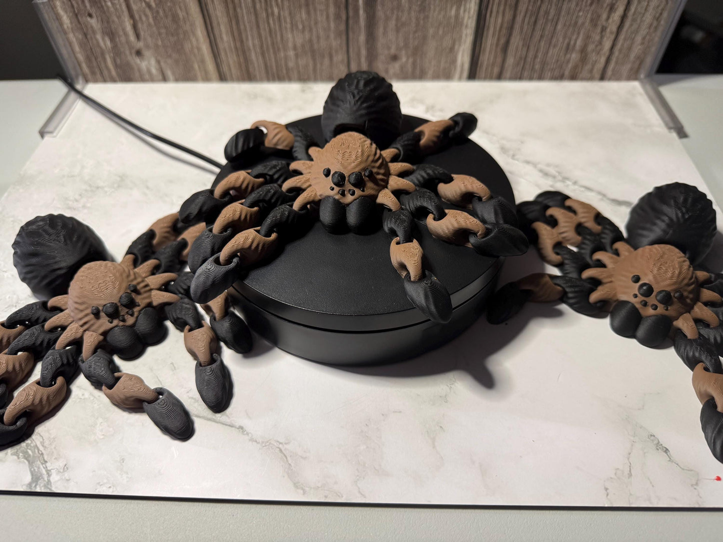 3D Printed Articulated Tarantula Toy: Realistic Poseable Spider Figure for Desk & Fidget Play