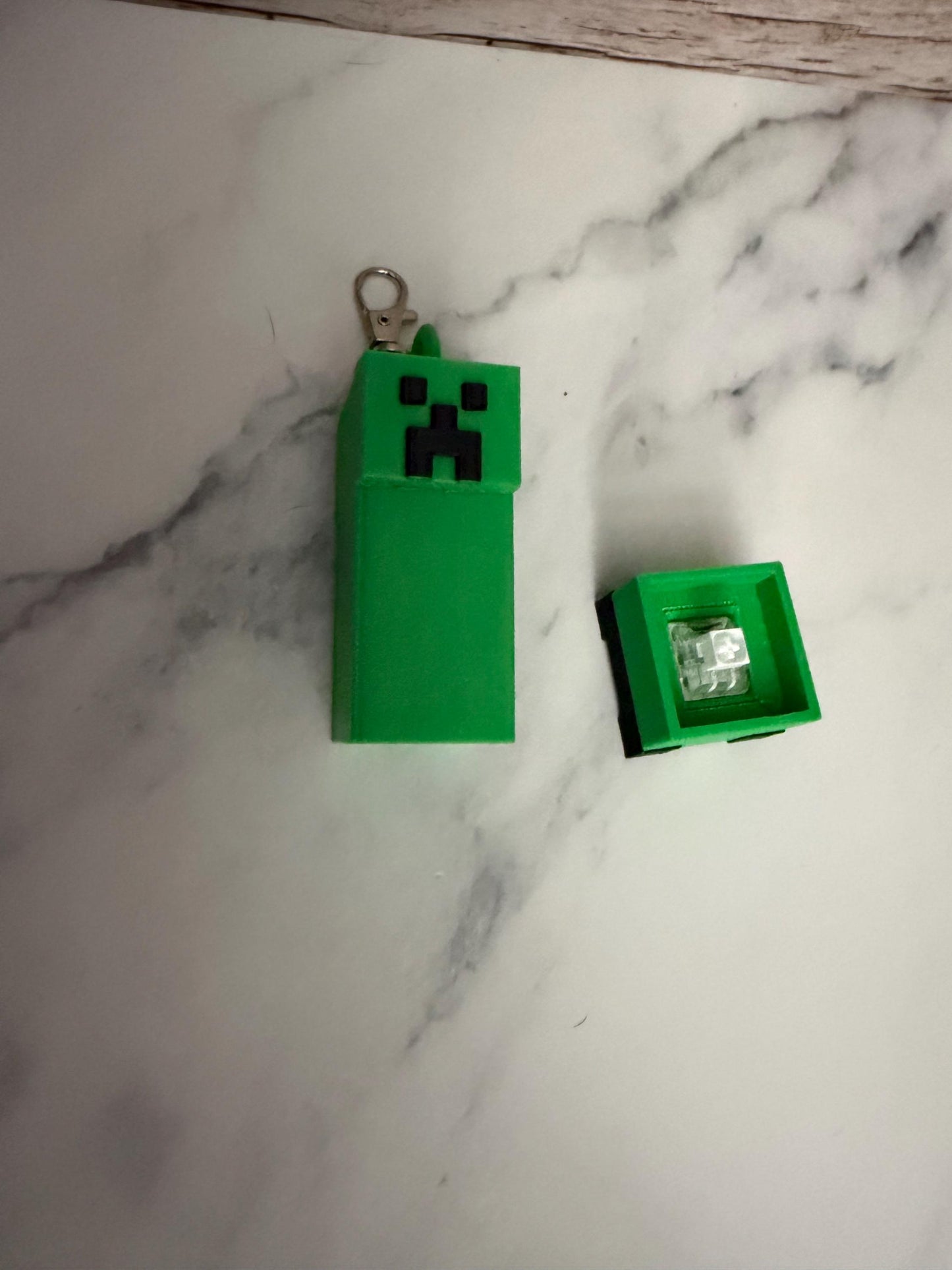 Minecraft-Style Creeper Clicker Keychain Fidget Toy Game Character Green Monster