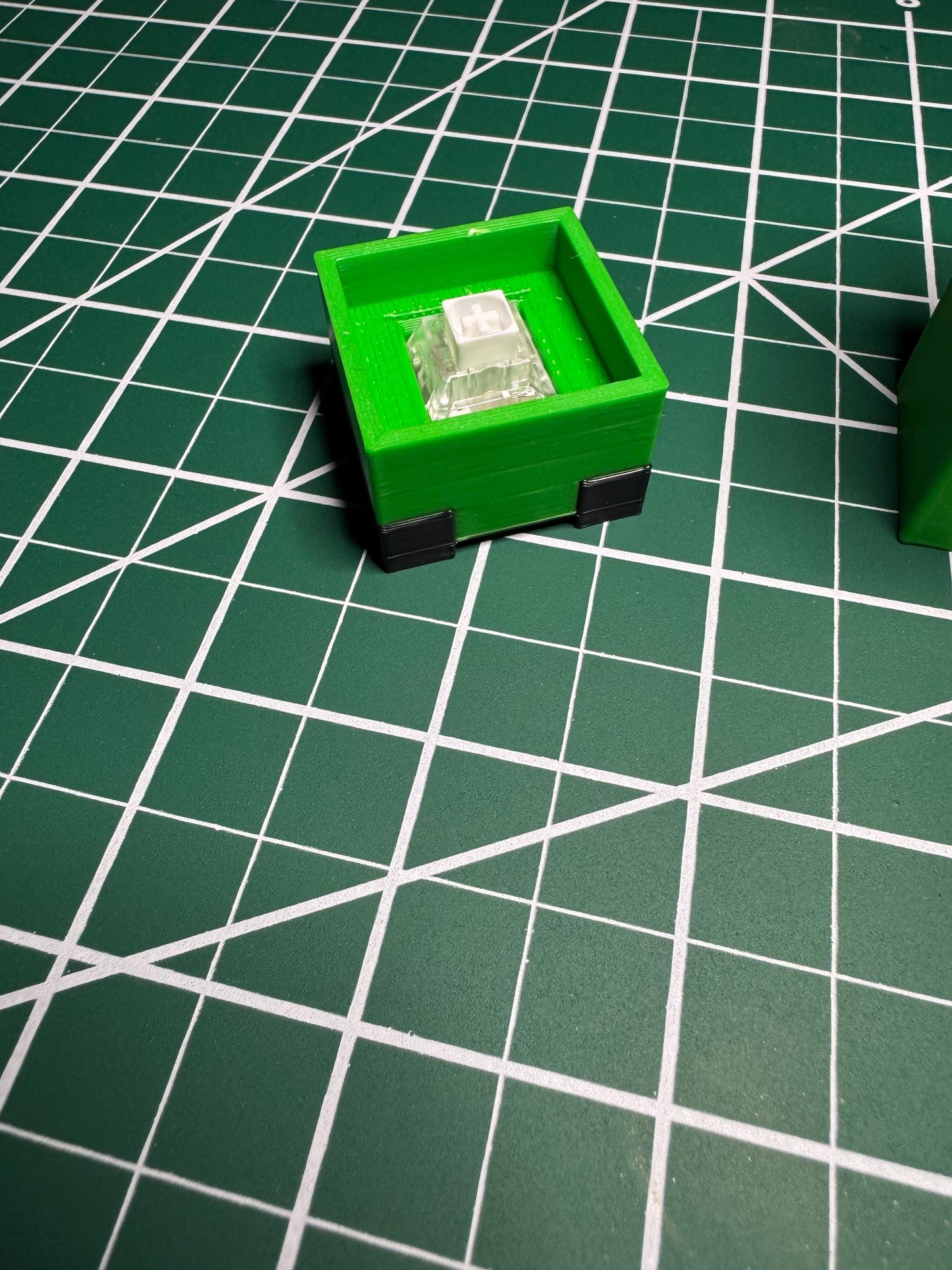 Minecraft-Style Creeper Clicker Keychain Fidget Toy Game Character Green Monster